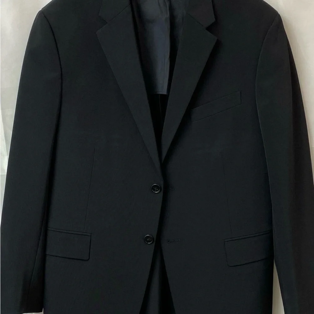 Theory Classic Black two button front Men's Blazer size 36.